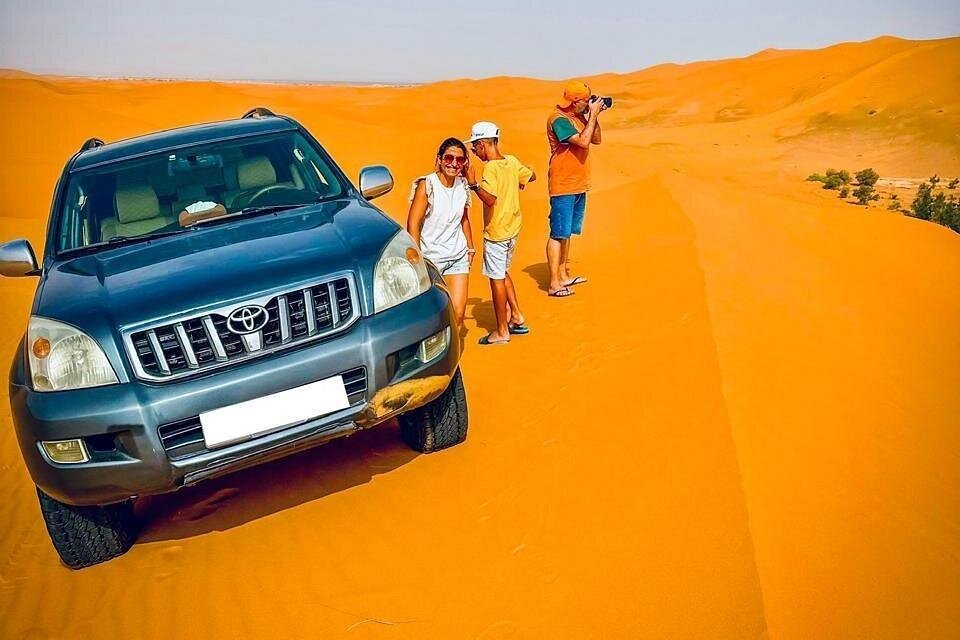 Four-wheel-drive route in the Merzouga desert